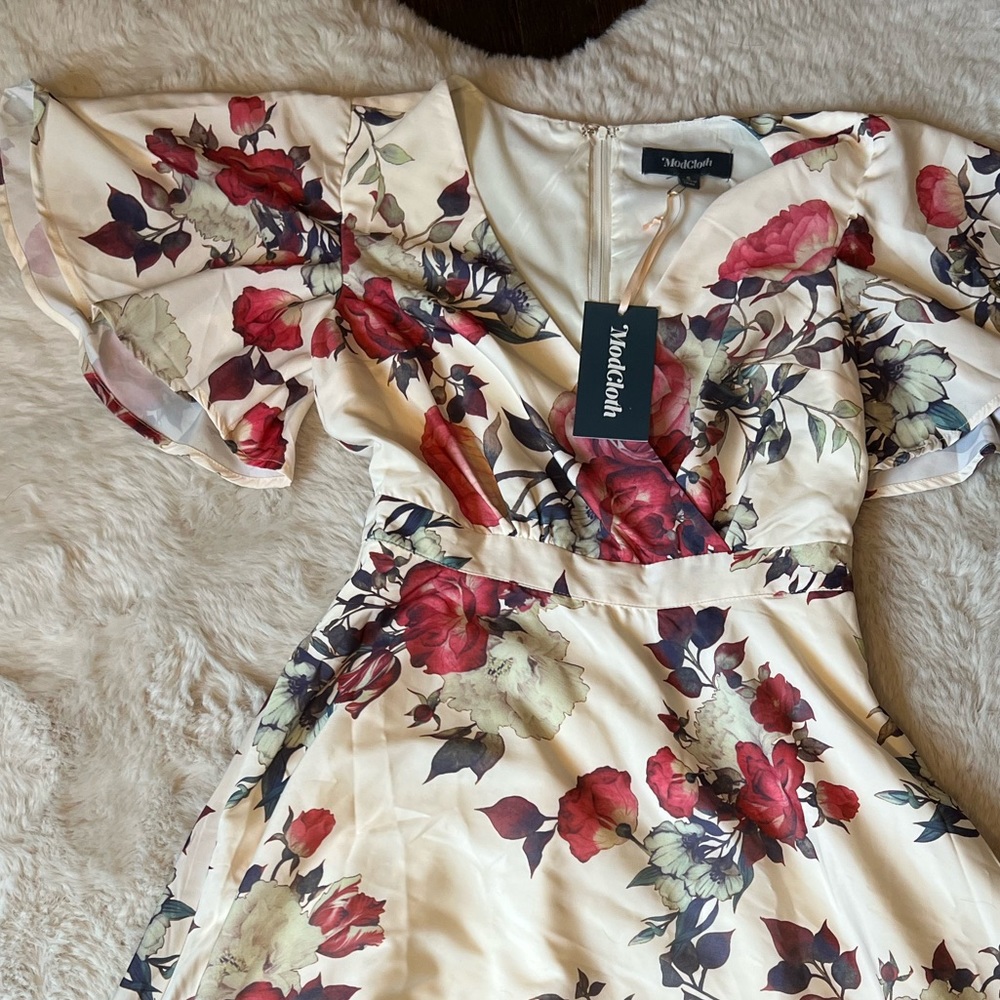 Tags on ModCloth White Sundress